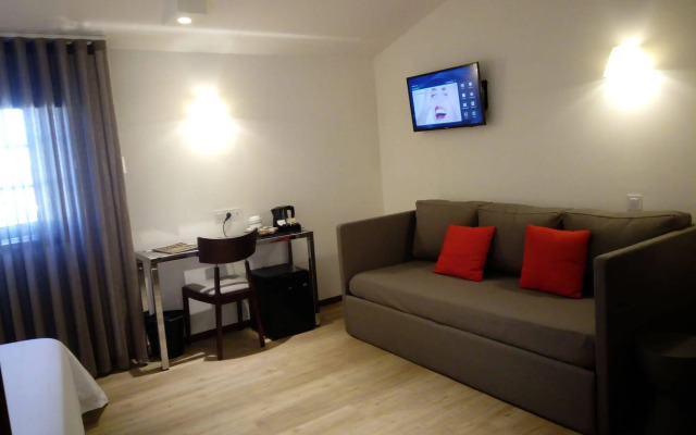 Aveiro Center Hotel