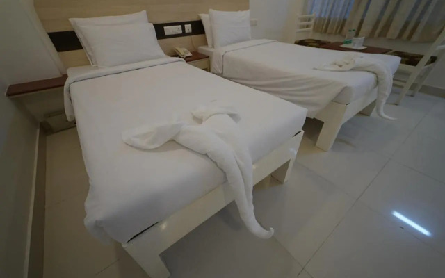 Hotel Palmyra Grand Inn