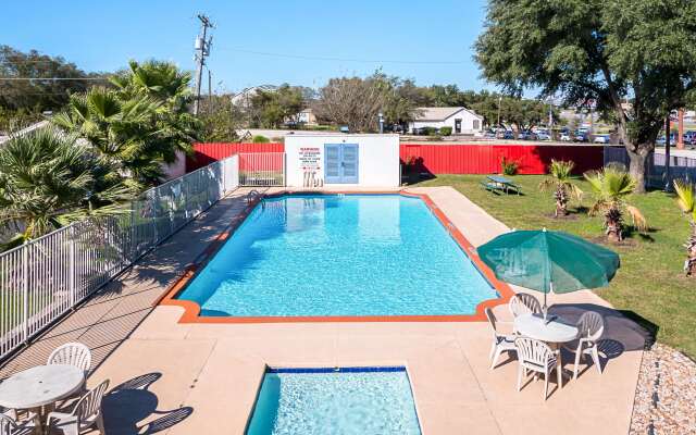 Motel 6 Round Rock, TX
