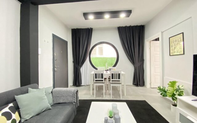Flat Near Bagdat Street With Chic Interior Design
