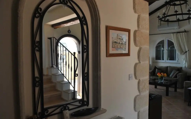 Villa Goodens by Amy Villas