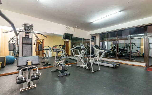 Lenana Suites