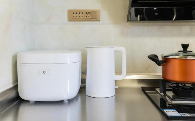 Zhengzhou Zhongyuan·Shenglong square