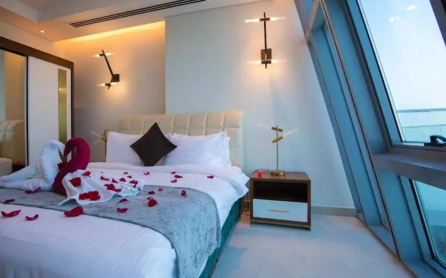 Waterfront Hotel and Apartment - photo 4