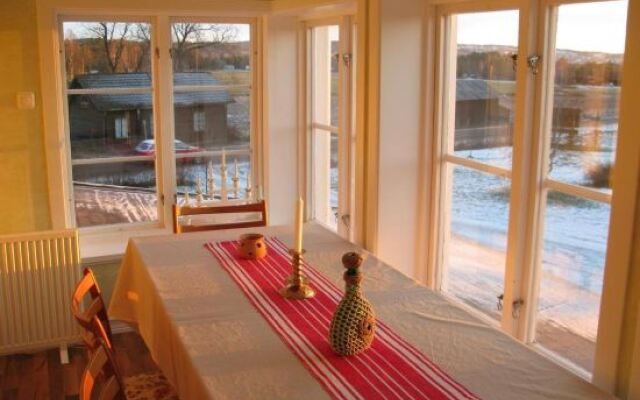 STF Villa Lowar B&B