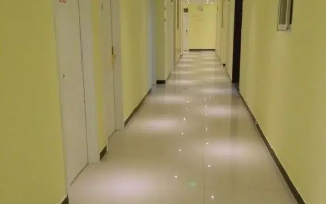 Chengde Yanqing Express Inn