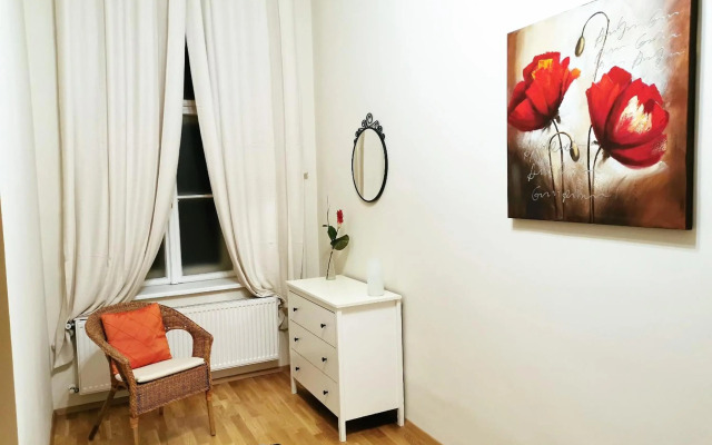 ORANGEHOMES Kalvin Sq 2 bedroom apartment