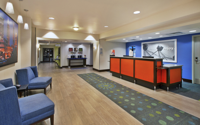 Hampton Inn & Suites Elyria