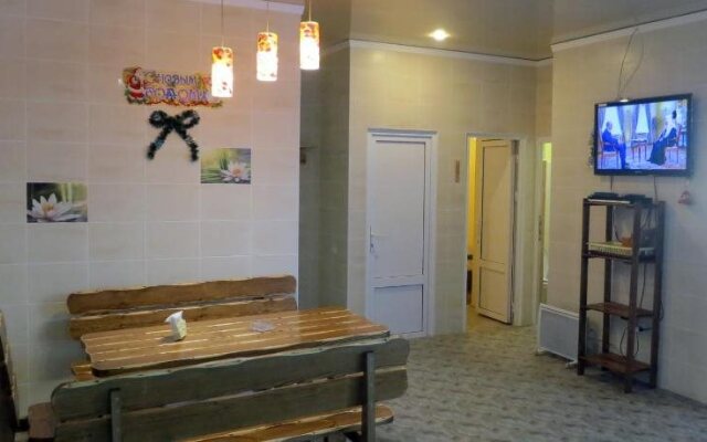Karetnyy Dvor, otel'-sauna