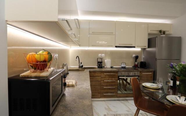 LA Larissa Luxury Apartments Stelve