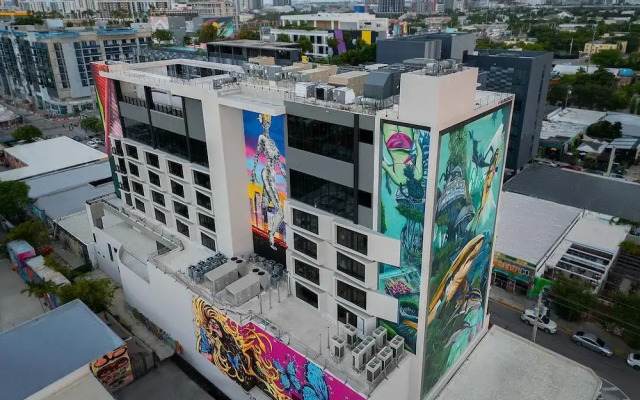 Moxy Miami Wynwood