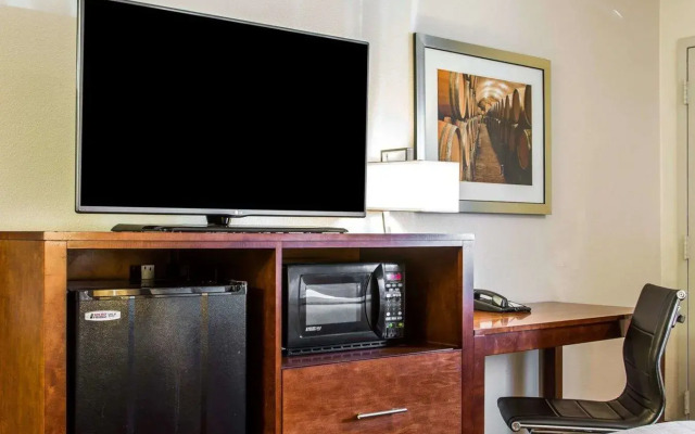 Motel 6 Martinez, CA