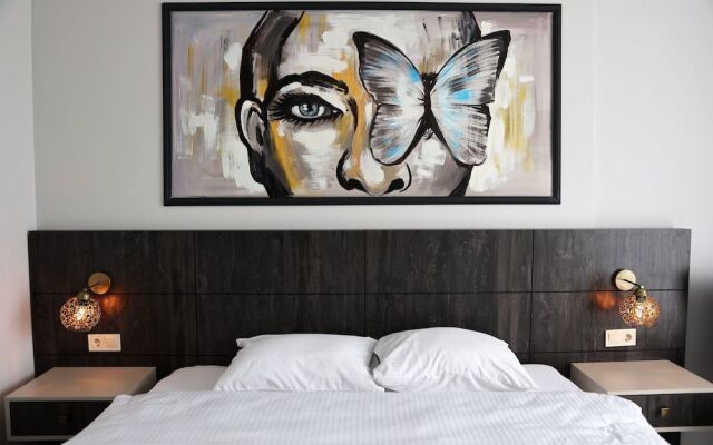 SAR-PER Hotel