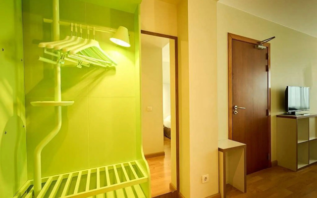 Travelodge BCN Cornella Fira