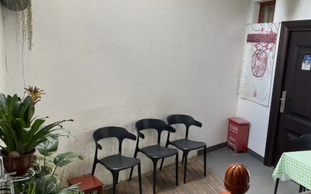 Micro Dust Xiaozhu Homestay (Jianshui Ancient City Small Train Shop) – Hotel Rooms – Jianshui