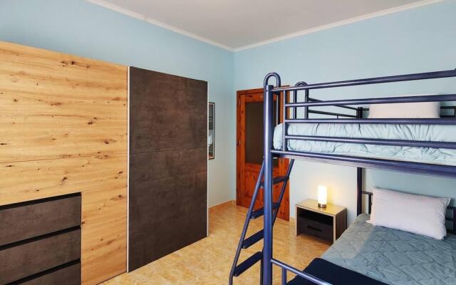 Peaceful Haven With Stunning Views Close to sea
