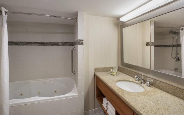 Holiday Inn Winnipeg South by IHG