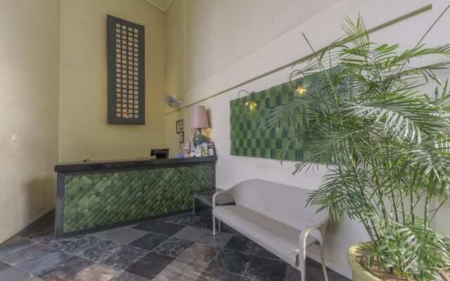 Bali Court Hotel and Apartments