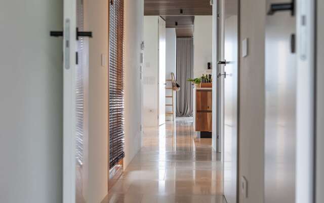 Villa V - Epoca Collection