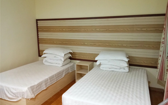 Fuhua Cards Hostel