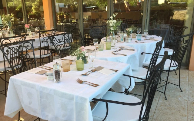 Hotel Restaurant Le Gardon - Pont du Gard