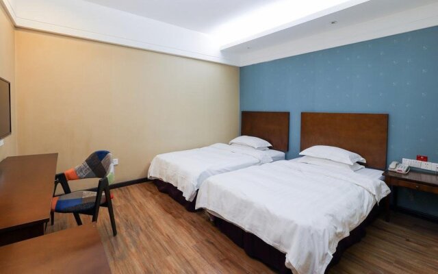 Dandong Life's Business Hotel