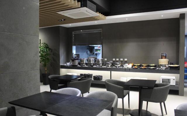 Rivertain Hotel Gyeongju