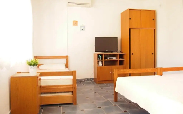 Bunari Apartments