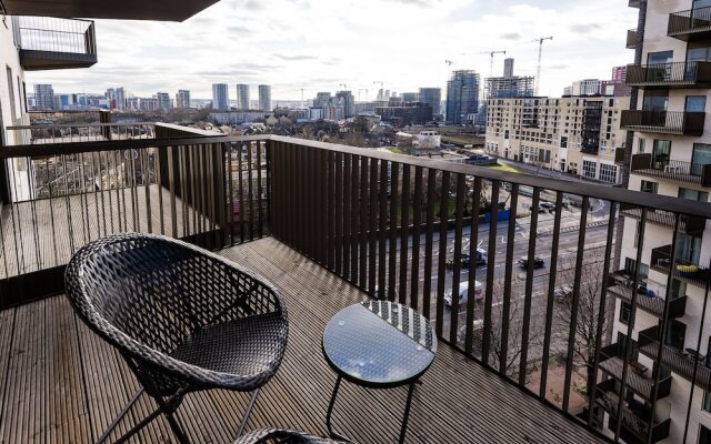 Bright East London Home with Stunning Views