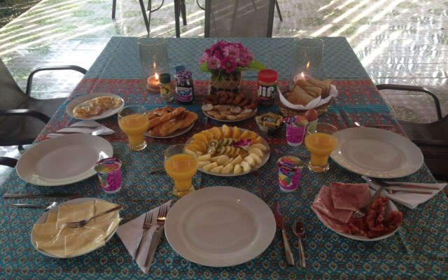 Bed & Breakfast To-Co