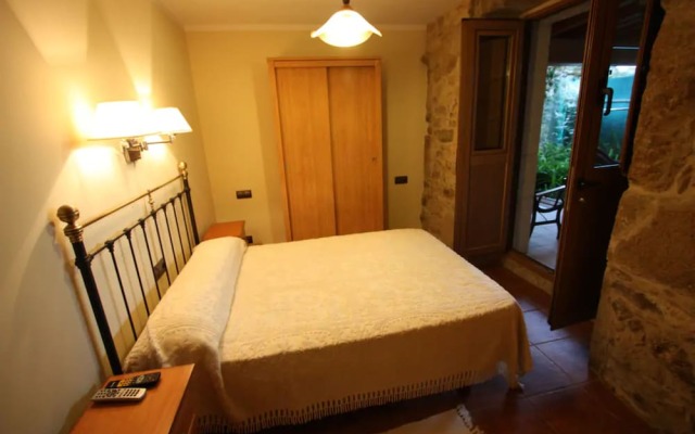 House - 5 Bedrooms - 107654