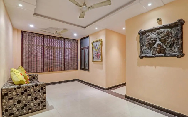 OYO 2263 Hotel Govinda Royal