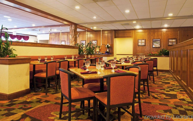 Holiday Inn Rolling Meadows - Schaumburg Area
