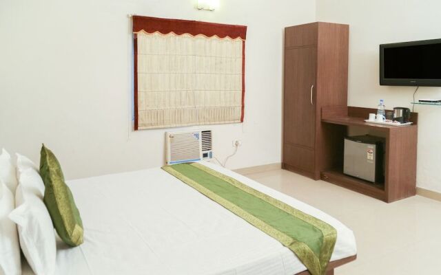 Treebo Maniram Palace