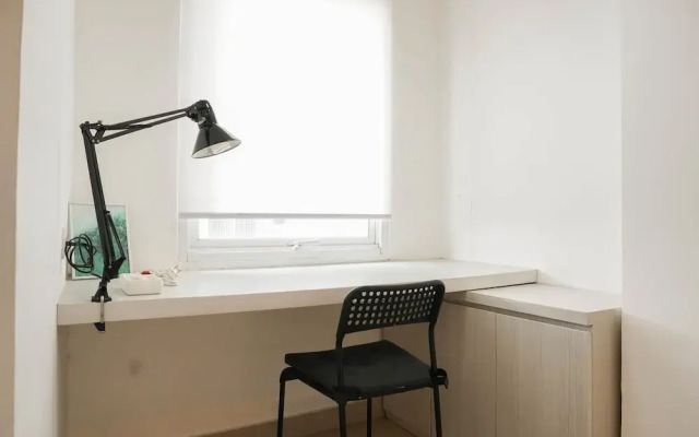 Cozy Studio Apartment with City View The Nest Puri