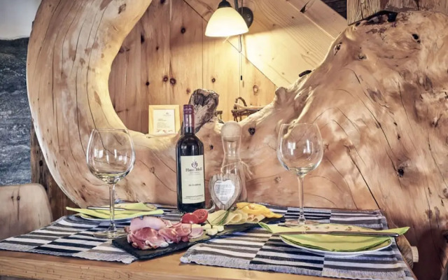 Rustic Holiday Home With Sauna