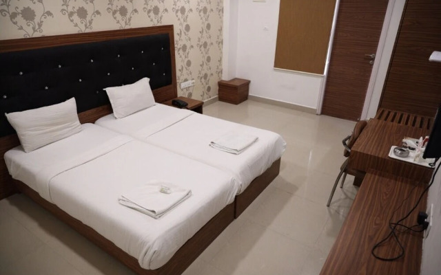 Star Holiday Inn by Nexstay