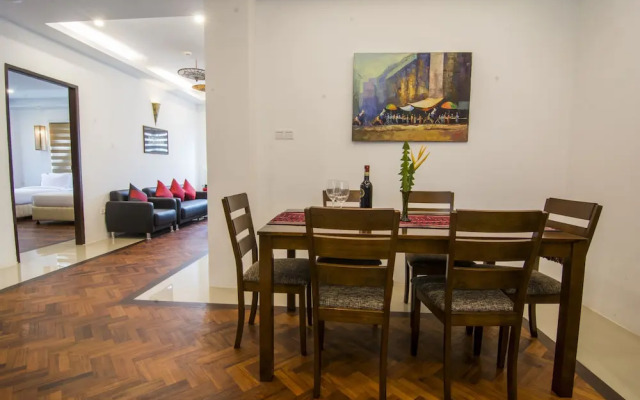Woodside Inn & Serviced Apartments