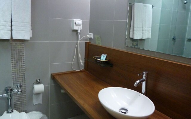 Hotel Tower House Suites