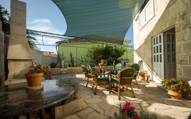 Holiday house Jaka 2 - with pool : Sumartin, Island Brac