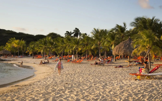 Blue Bay Curacao Golf & Beach Resort The Garden