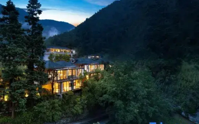 Hailuogou Tongtang·Secret Garden Holiday Villa·Snow Mountain Holiday Villa