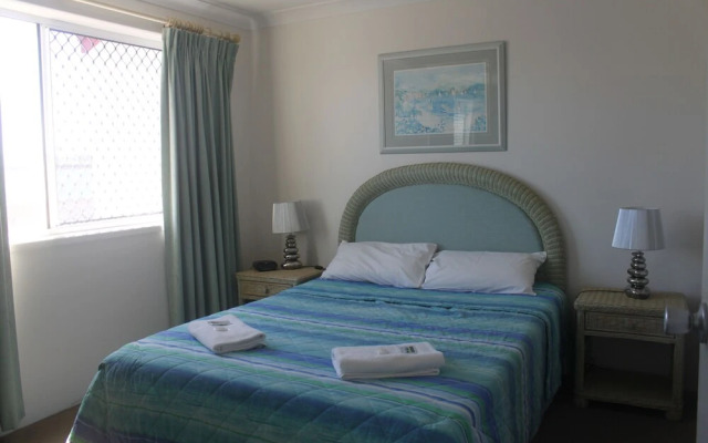 Burleigh Point Holiday Apartments
