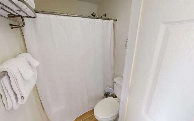 Sandpiper Cove 9141 3 Bedroom Condo by RedAwning