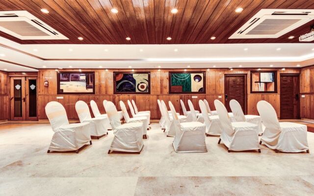 Treebo Tryst La Prosperite