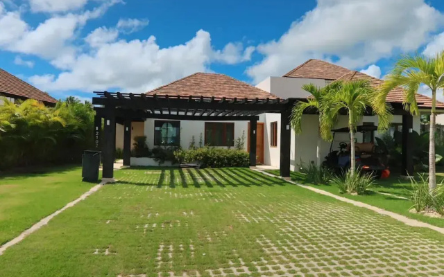 Bungallow 3BR With Pool and Patio in Cap Cana