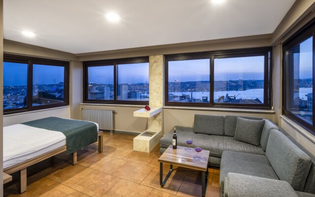 The Pera Hotel