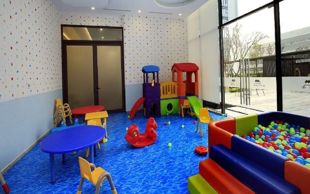 Sweet Apartment in Vinhomes Metropolis