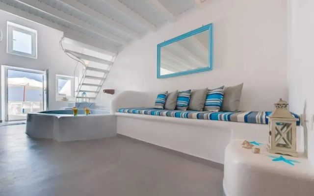 Fira White Residence