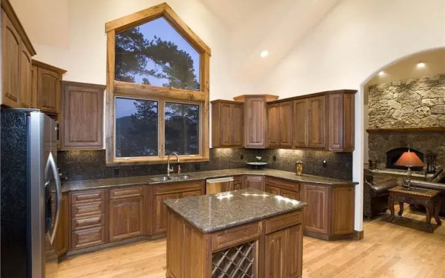 A Lookout Lodge House